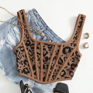 NWT Cheetah Zip Up Crop Top